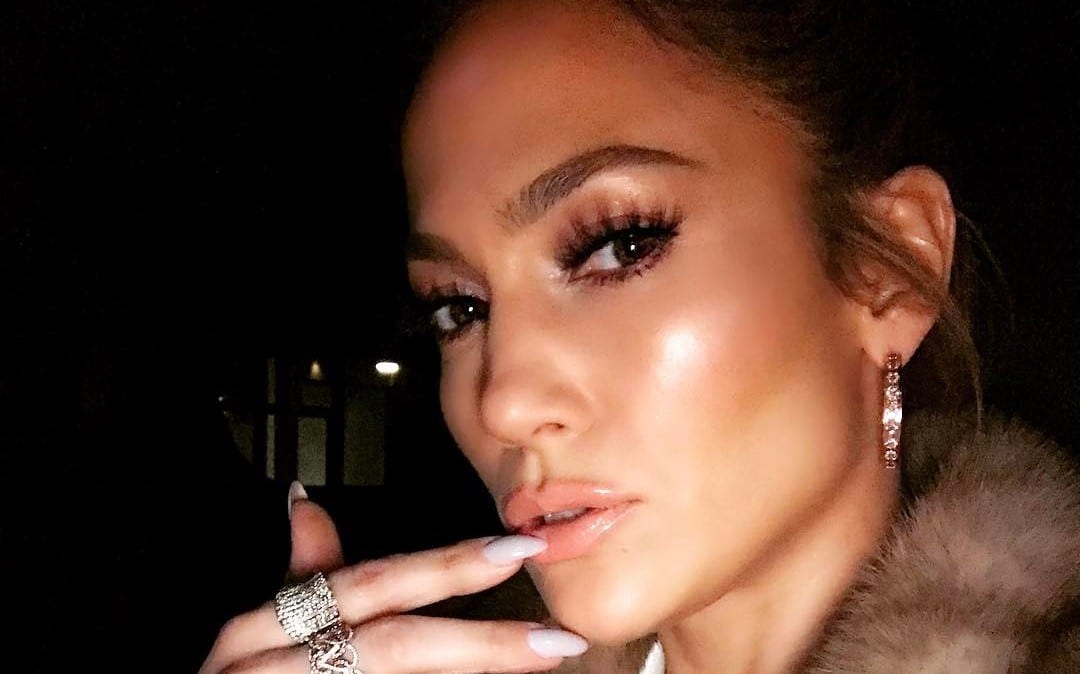 Jennifer Lopez Is Still Making Men Cum With These Nude Photos