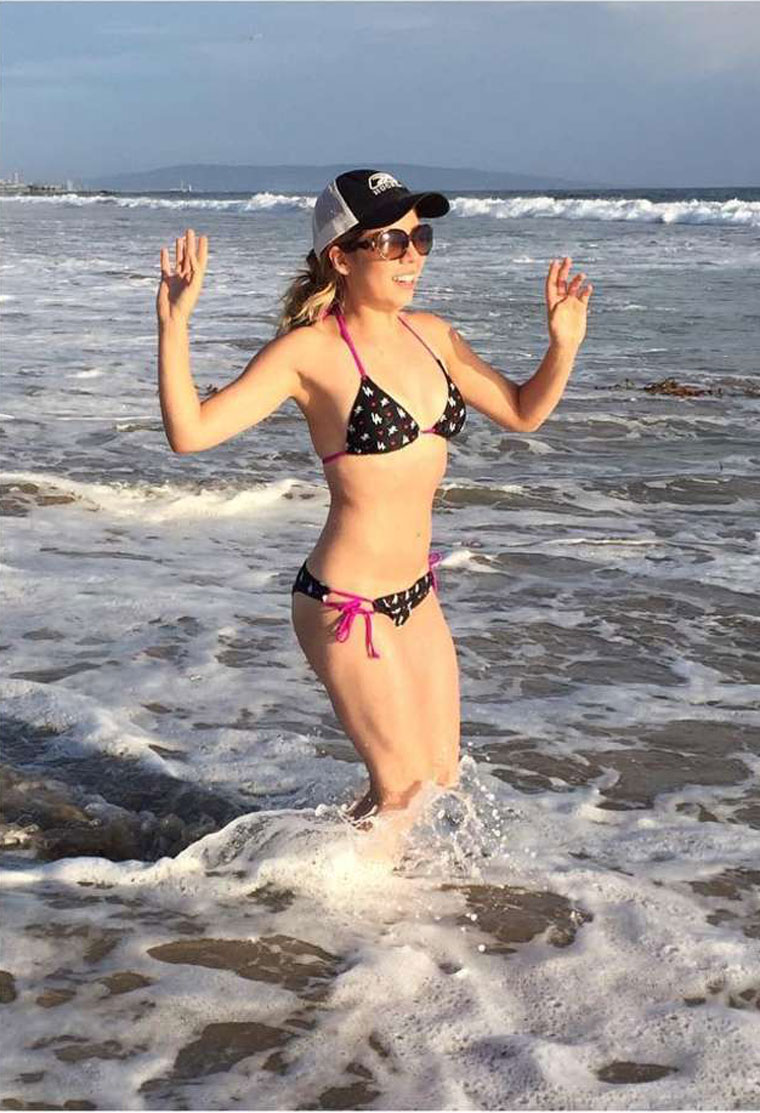 Jennette McCurdy bikini body