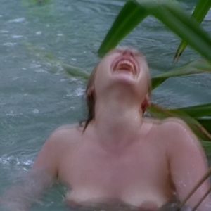 Kate Winslet tits in Iris