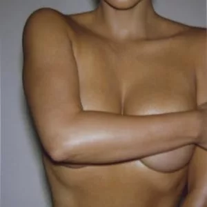 Kim Kardashian titties