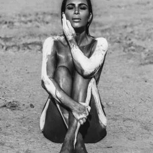 Kim Kardashian nude desert shoot (5)