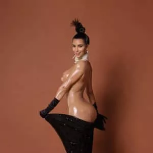 Kim Kardashian undressed for Paper Magazine (5)