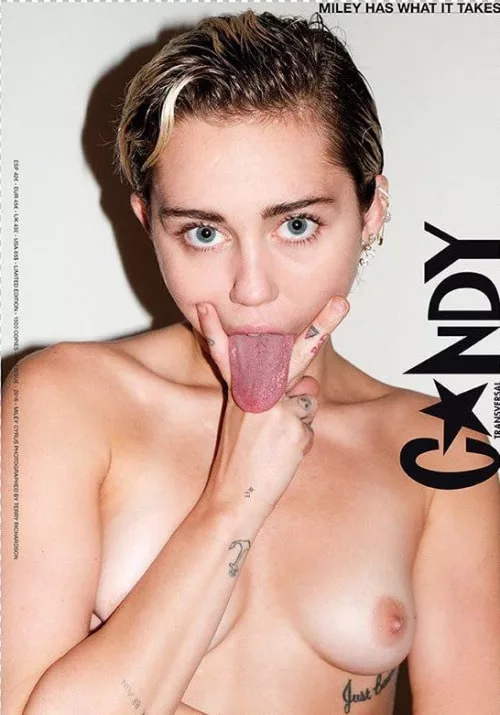 Miley Cyrus Leaked Nude Pics (41)