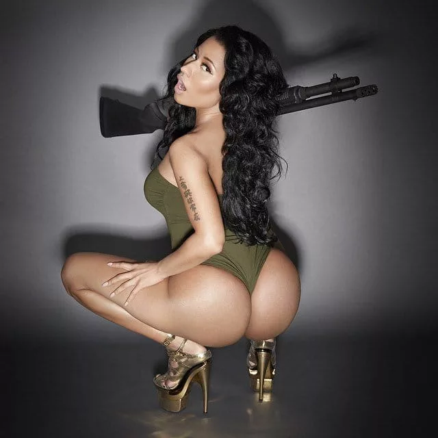 Nicki Minaj shotgun butt