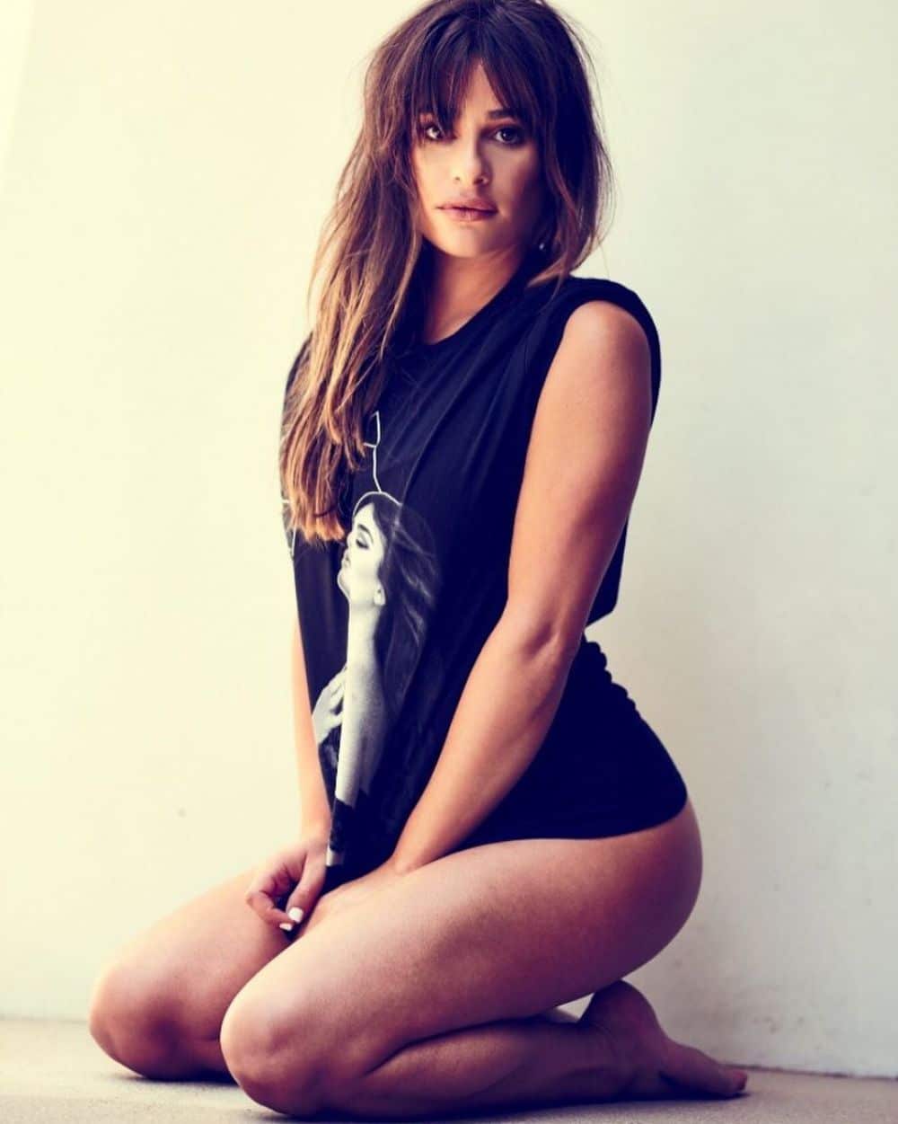 Lea Michele no pants (1)