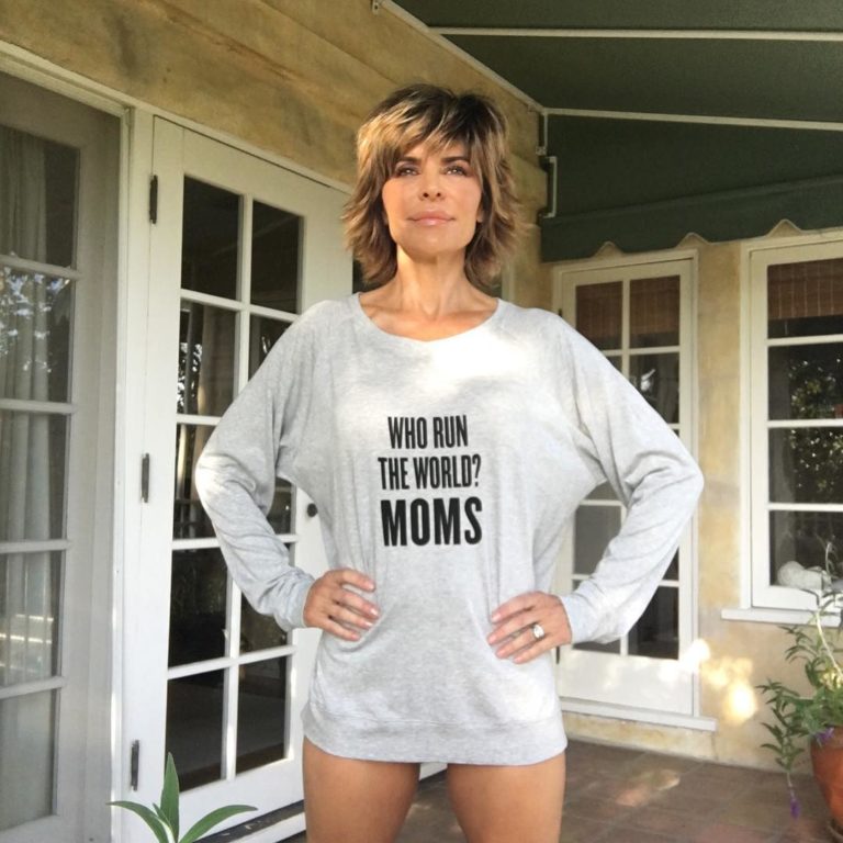 Lisa Rinna who runs the world mom no panties