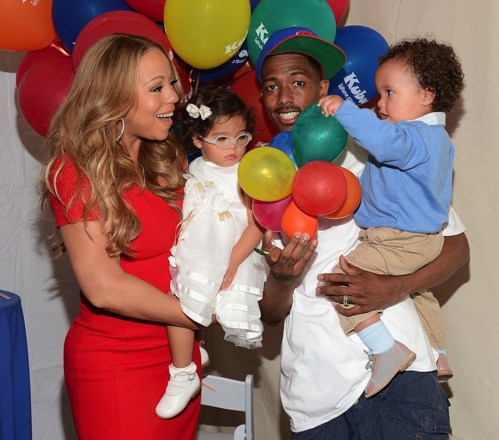 family portrait of mariah carey with nick cannon and their twins