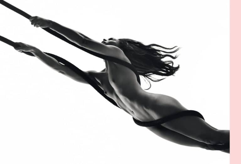 Zoe Saldana topless swing