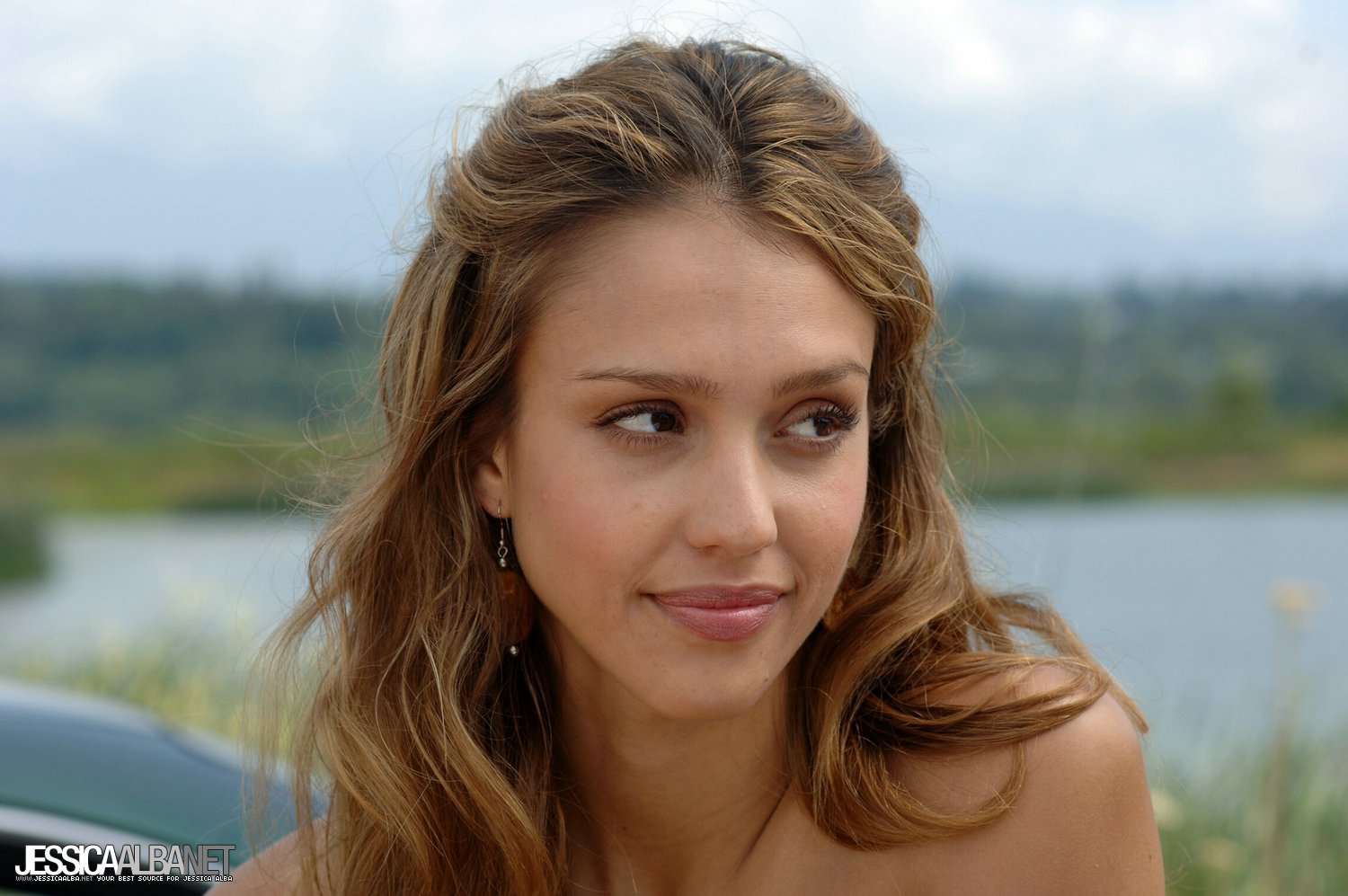 Jessica Alba | CelebsUnmasked 19