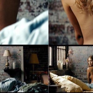 Jessica Alba pussy showing