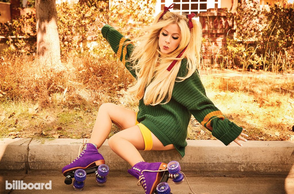 Avril Lavigne roller skates