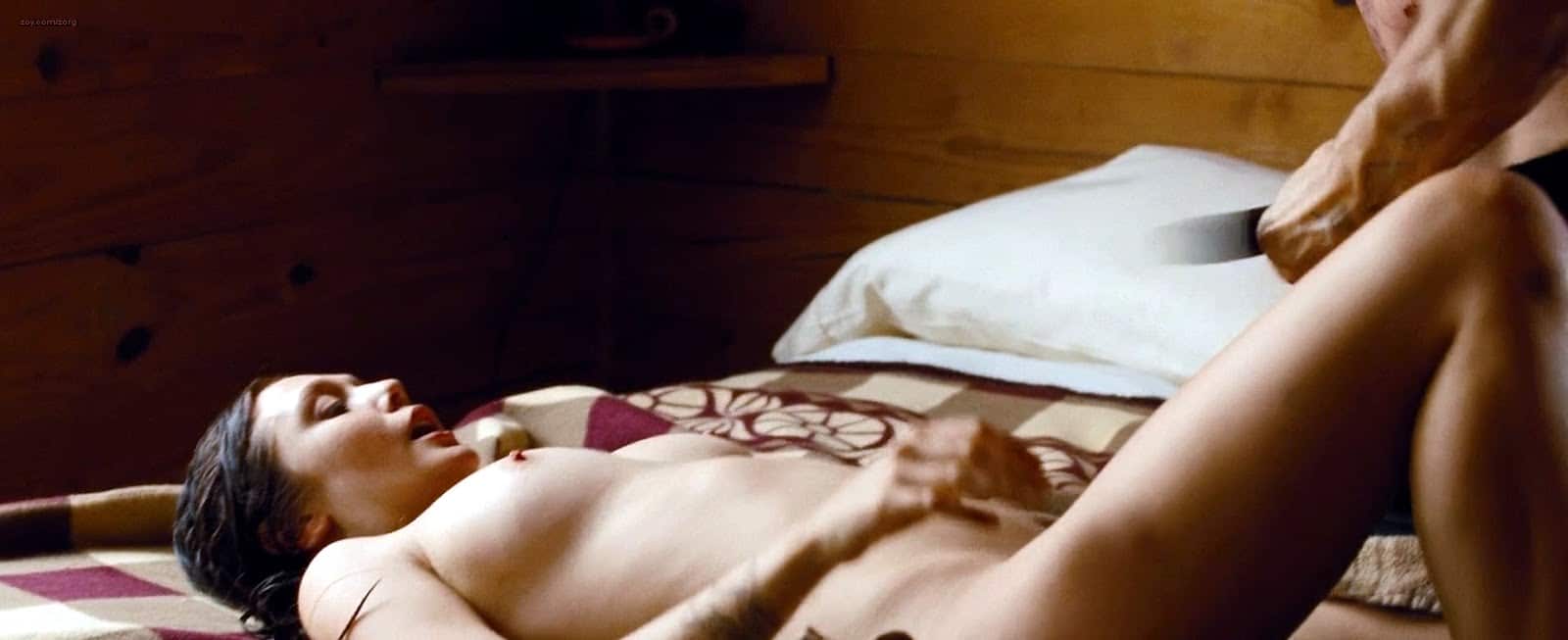 Elizabeth Olsen naked