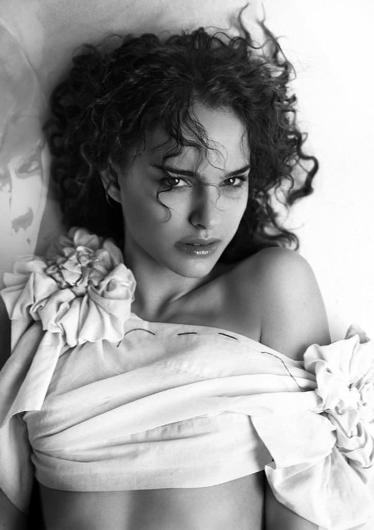 Natalie Portman sexy photograph