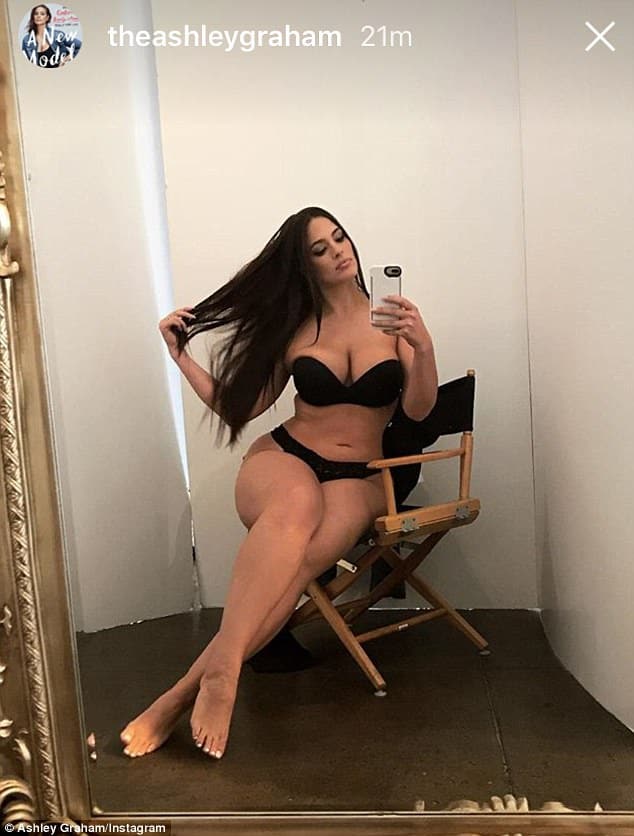 Ashley Graham | CelebsUnmasked 60