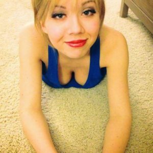 Jennette McCurdy hairy pussy pic