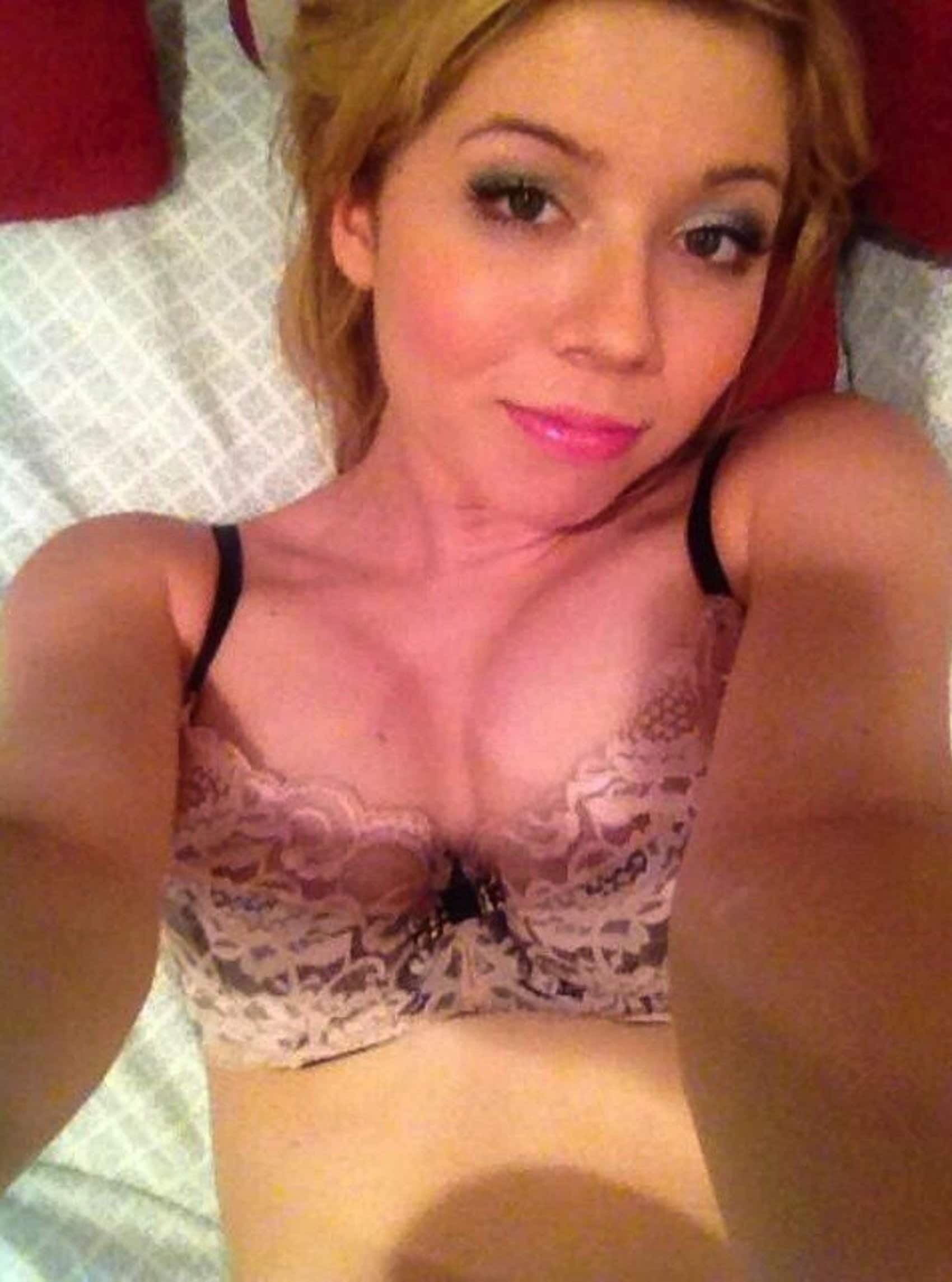 Jennette McCurdy leaked nude