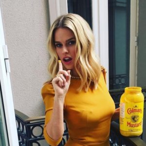 Alice Eve Nude, Topless Photos & Naked Videos