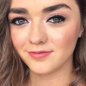 Maisie Williams Nude Leaks, Topless Pics & Naughty Videos!