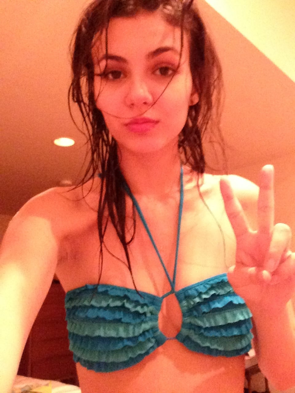 Victoria Justice naked