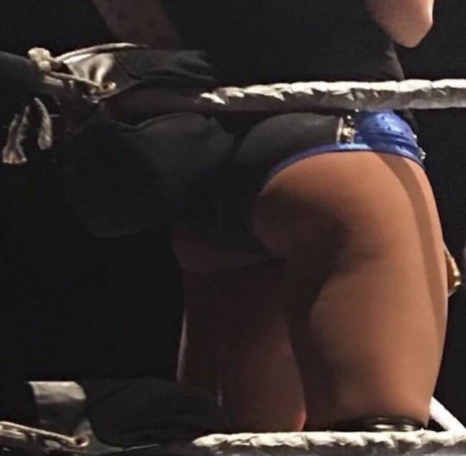Alexa Bliss pussy showing