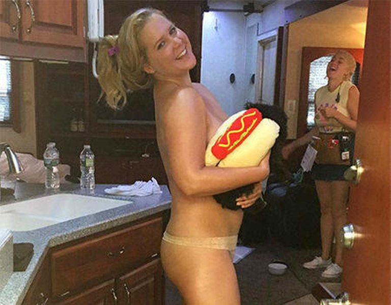 Schumer leaked amy nude Amy Schumer