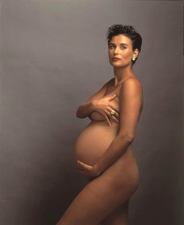 Demi Moore pregnant naked photo Vanity Fair
