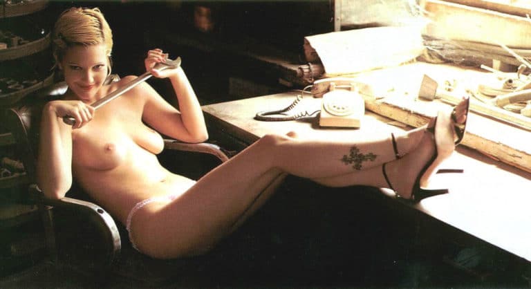 Nude pic barrymore drew Drew Barrymore